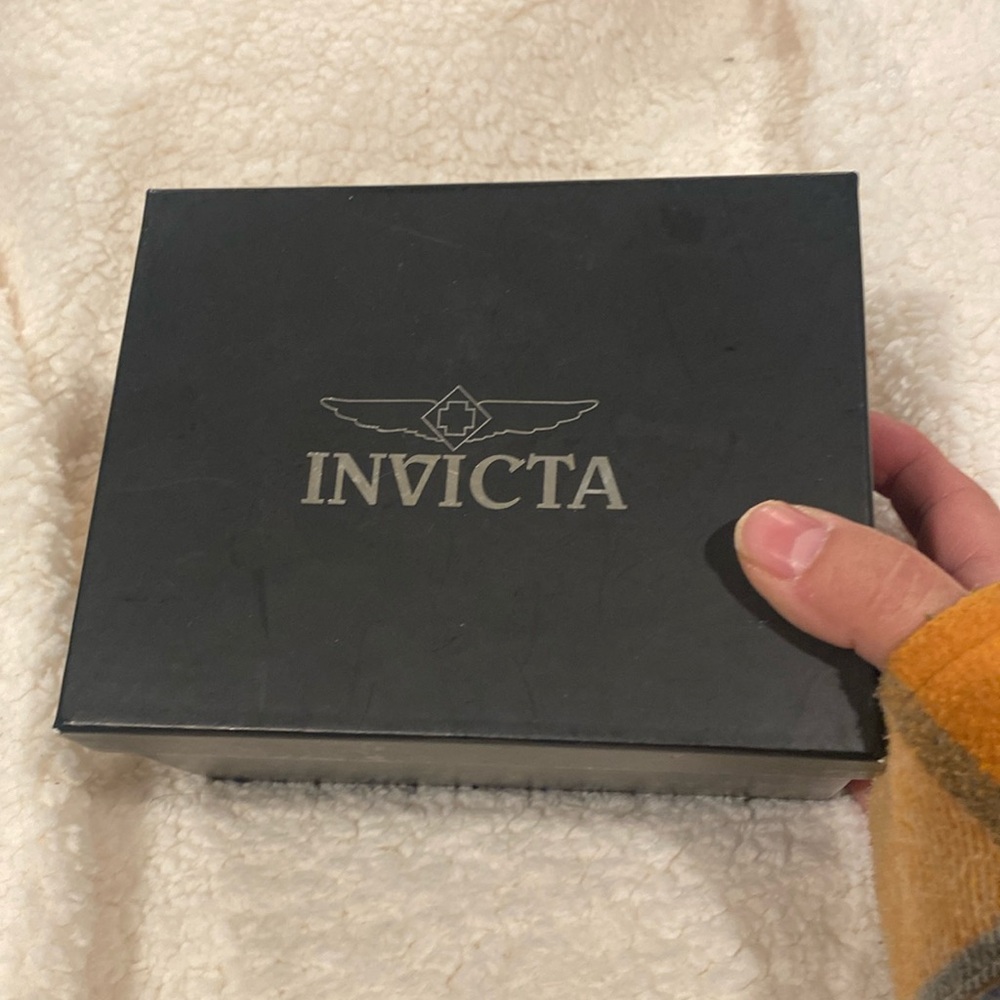 INVICTA